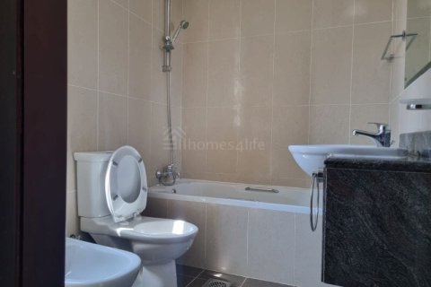 Квартира с 2 спальнями в Джумейра Лейк Тауэрс, ОАЭ №187660 12