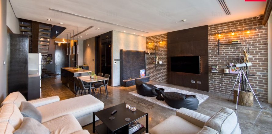 Duplex de 2 dormitorios en Dubai Marina, UAE No. 162848