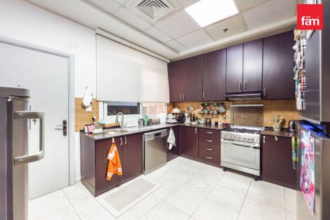 Квартира с 3 спальнями  №120391 14