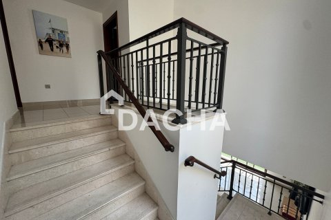 Вилла с 4 спальнями в Casa, ОАЭ №155344 13