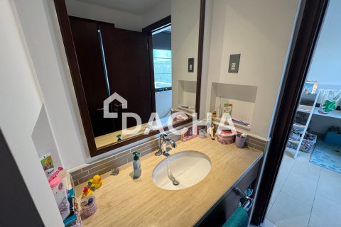 Вилла с 4 спальнями в Casa, ОАЭ №155344 17