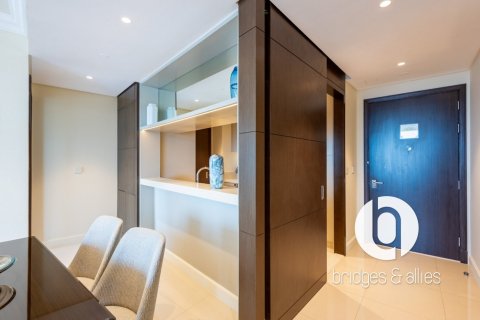 Квартира с 2 спальнями в Даунтаун Дубай (Даунтаун Бурдж Дубай), ОАЭ №154443 15