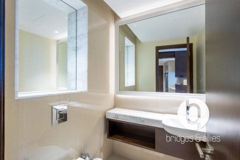 Квартира с 2 спальнями в Даунтаун Дубай (Даунтаун Бурдж Дубай), ОАЭ №154443 14