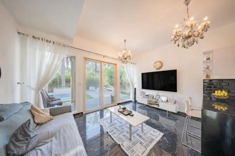3 bedrooms Villa in Dubai, UAE No. 183411 8