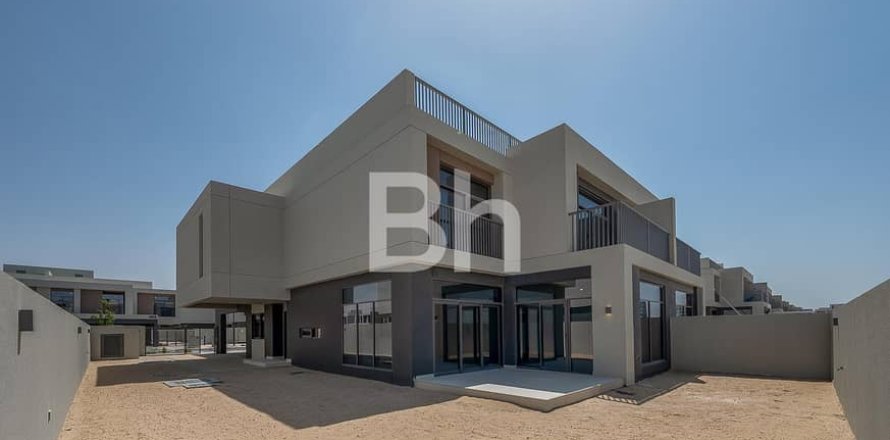 Townhouse de 4 dormitorios en Dubai South (Dubai World Central), UAE No. 87172