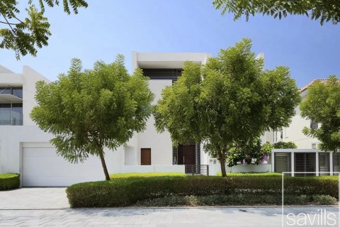 4 bedrooms Villa in District One, UAE No. 194405 11