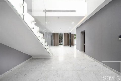 4 bedrooms Villa in District One, UAE No. 194405 4