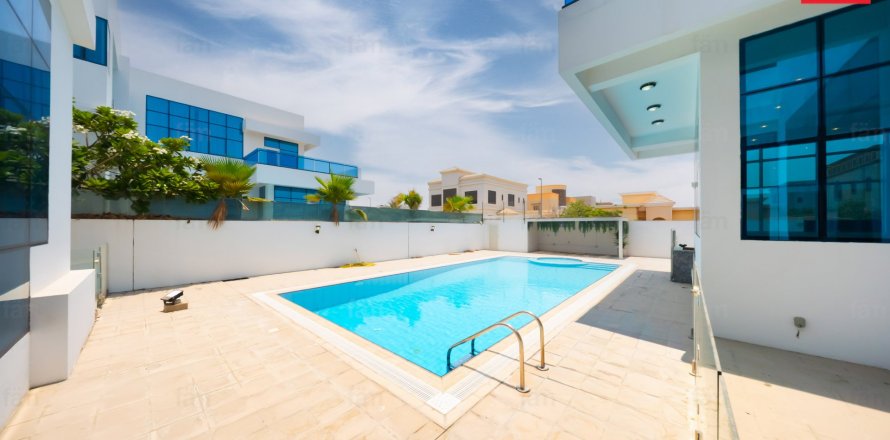 5 bedrooms Villa in Al Barsha, UAE No. 168687