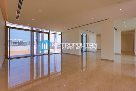 Villa de 5 chambres à Abu Dhabi, UAE No. 135454 3
