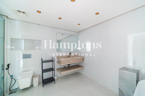 Квартира с 1 спальней в The Address Dubai Marina, ОАЭ №156174 5