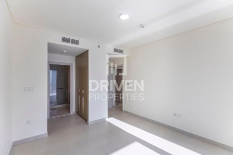 Квартира с 2 спальнями в EMAAR Beachfront, ОАЭ №192531 5