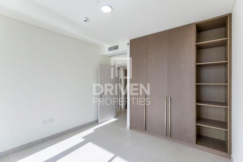 Квартира с 2 спальнями в EMAAR Beachfront, ОАЭ №192531 7