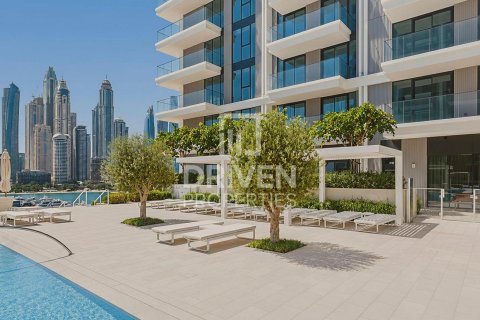 Квартира с 1 спальней в EMAAR Beachfront, ОАЭ №192529 11