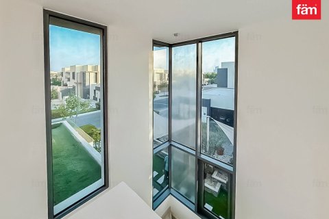 Villa de 4 dormitorios  No. 125134 5