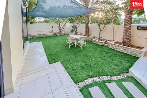 Villa de 4 dormitorios  No. 125134 6