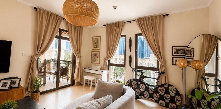 2 bedrooms Apartment in Old Town, UAE No. 168151