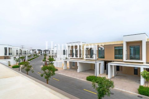 Townhouse de 3 dormitorios en Arabian Ranches 3, UAE No. 207662 9