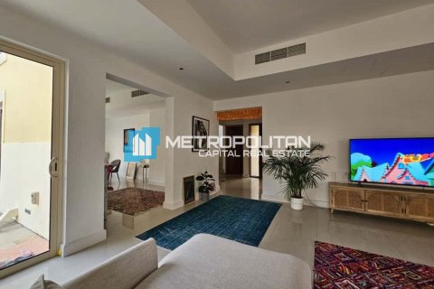 Вилла с 3 спальнями в Al Raha Gardens, ОАЭ №137582 5