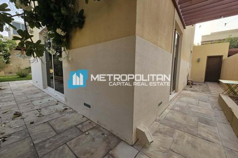 Вилла с 3 спальнями в Al Raha Gardens, ОАЭ №137582 16