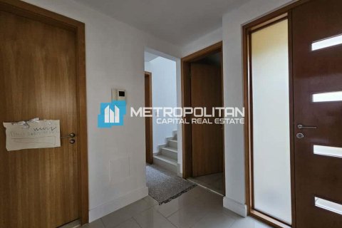 Вилла с 3 спальнями в Al Raha Gardens, ОАЭ №137582 11