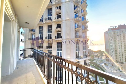 4 bedrooms Apartment in Doha, Qatar No. 61013 1