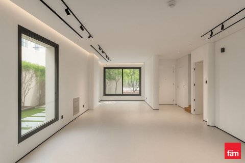 Villa de 4 chambres à Al Barsha, UAE No. 144593 3