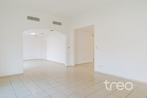 Villa de 4 dormitorios en Meadows 1, UAE No. 173884 6