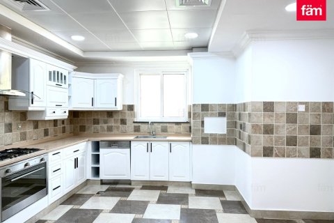 Villa de 4 dormitorios No. 119747 7