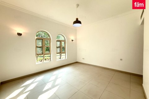 Villa de 4 dormitorios No. 119747 20