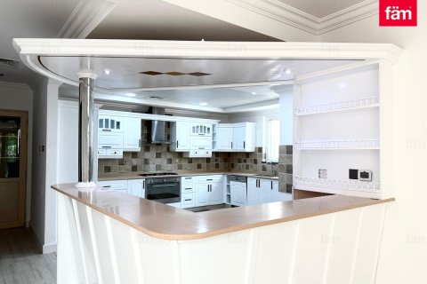 Villa de 4 dormitorios No. 119747 6