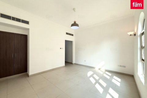 Villa de 4 dormitorios No. 119747 12