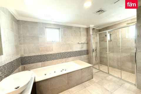 Villa de 4 dormitorios No. 119747 23