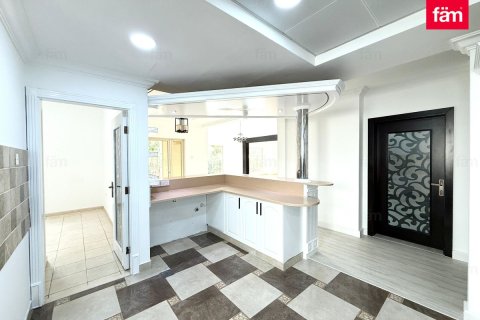 Villa de 4 dormitorios No. 119747 9