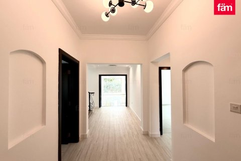 Villa de 4 dormitorios No. 119747 10