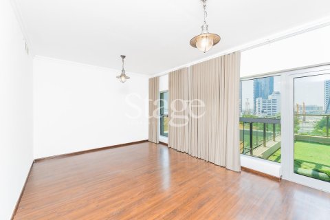 4 bedrooms Villa in Executive Towers, UAE No. 185804 13