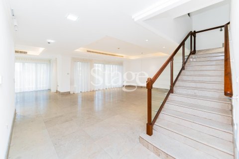 4 bedrooms Villa in Executive Towers, UAE No. 185804 4