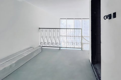 1 bedroom Duplex in Jumeirah Lake Towers, UAE No. 195020 3