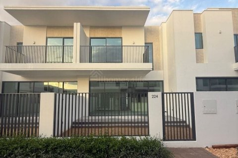 Вилла с 3 спальнями в The Valley, ОАЭ №149878 9