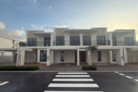 Villa de 3 chambres à The Valley, UAE No. 149878