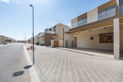 Townhouse de 4 dormitorios en District 11, UAE No. 149884 4