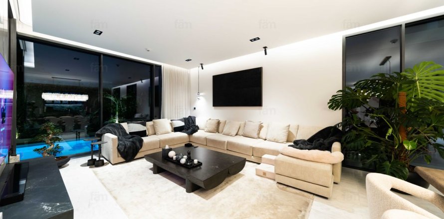 Villa de 5 chambres à Tilal Al Ghaf, UAE No. 144416