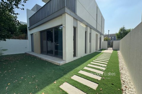 3 غرف نوم فيلا  رقم 131651 2