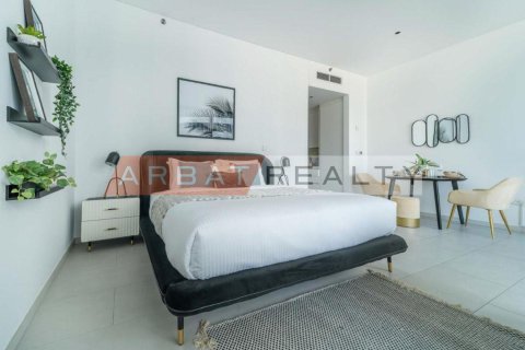 Studio Apartment in Marquise Square Tower, UAE No. 201173 13
