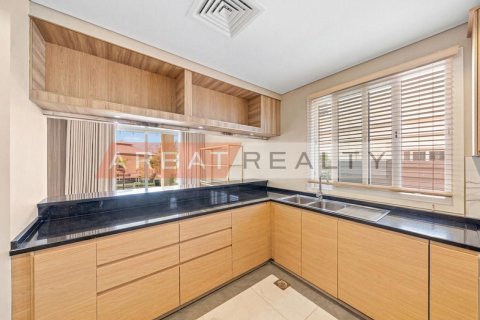 4 bedrooms Villa in Dubai Land, UAE No. 201174 5