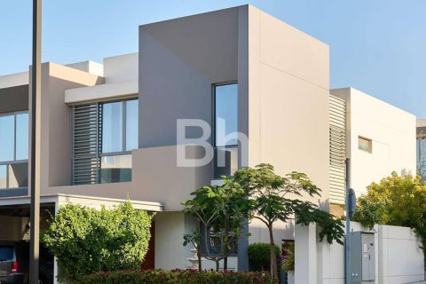 Квартира с 3 спальнями  №114585 12