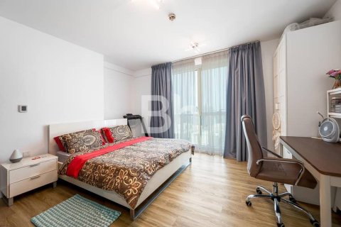 Квартира с 3 спальнями  №113737 15