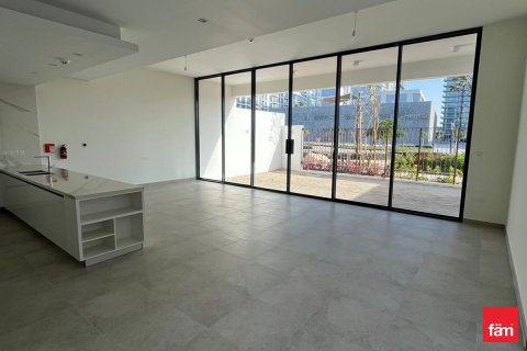 4 bedrooms Villa in Dubai, UAE No. 142473