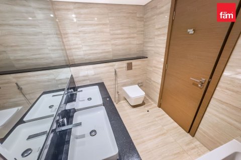 2 bedrooms Apartment in Business Bay, UAE No. 142472 8