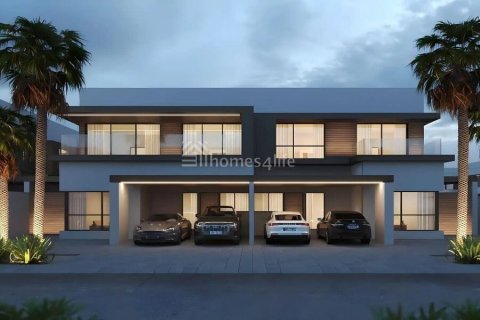 Townhouse de 3 dormitorios en Dubai Land, UAE No. 187233