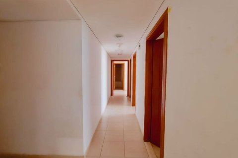 Apartment de 2 dormitorios en Jumeirah Lake Towers, UAE No. 187237 8